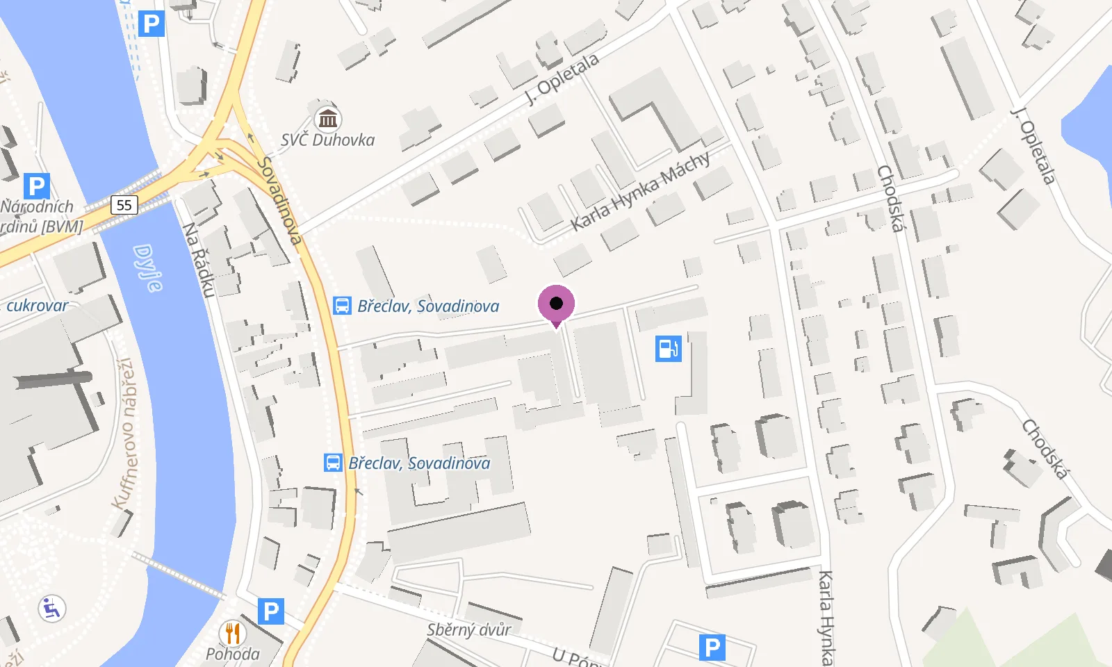 Mapa okolí ulice Sovadinova v Břeclavi se značkou u tanečních sálů